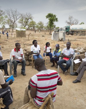 Water and food for refugees from South Sudan - Northern Uganda - Photo Petterik Wiggers.jpg Thumbnail